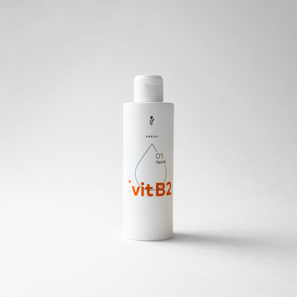 eine Flasche des manadental liquids vor weißem Hintergrund, wie es im Online Shop erhältlich ist.- Der Schriftzug vitB2 in Orange sticht hervor.